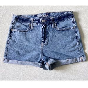 Wild Fable High Rise Short Woman’s 8/29r Blue Denim Rolled Cuffed Hem EUC
